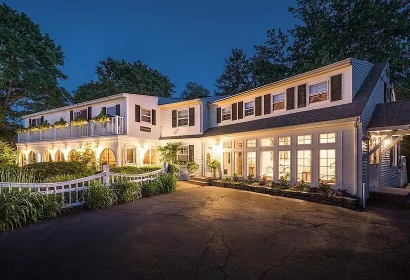 ベッドアンドブレックファースト Hartwell House Inn