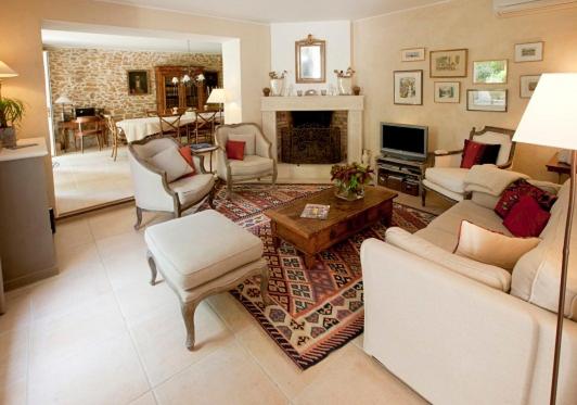 تختخواب و صبحانه Le Mas Au Portail Bleu