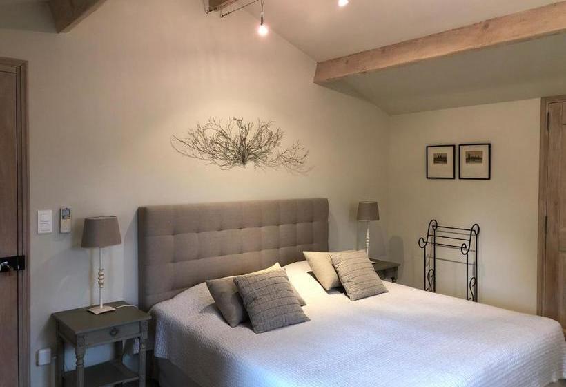 تختخواب و صبحانه Le Mas Au Portail Bleu