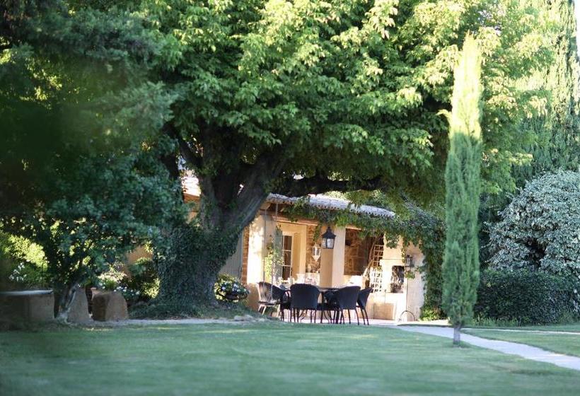 تختخواب و صبحانه Le Mas Au Portail Bleu