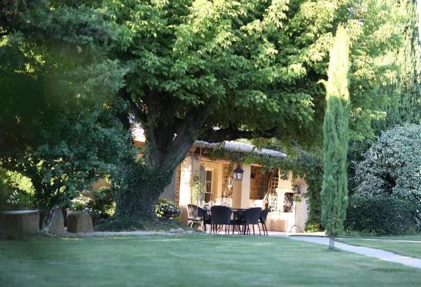 ベッドアンドブレックファースト Le Mas Au Portail Bleu