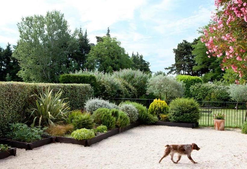 تختخواب و صبحانه Le Mas Au Portail Bleu