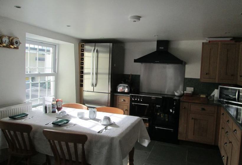 Bed and Breakfast Ragstones