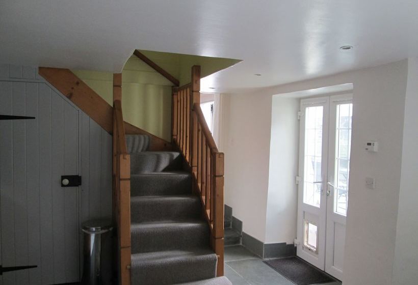 Bed and Breakfast Ragstones