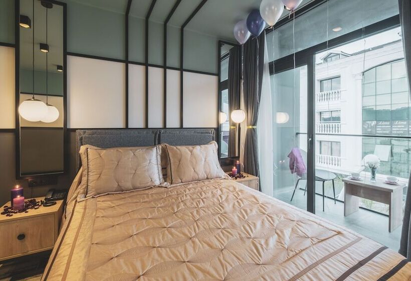 בית מלון כפרי City Life Demir