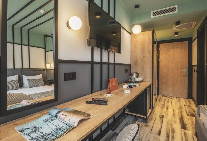 בית מלון כפרי City Life Demir