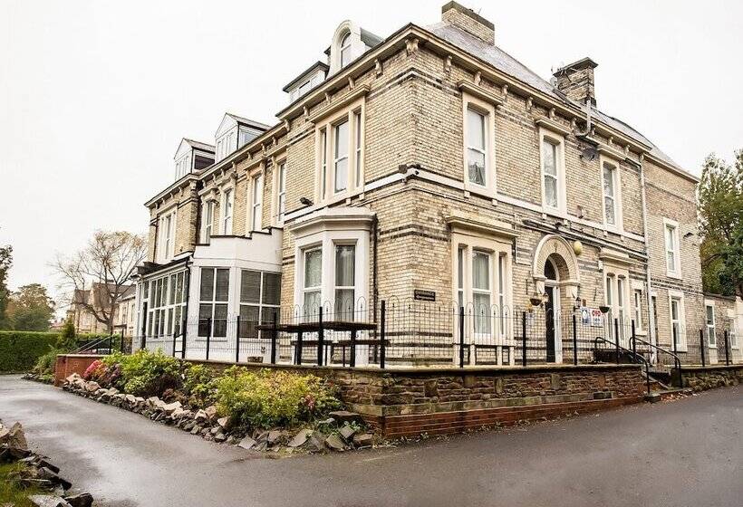 בית מלון כפרי Clifton Mount