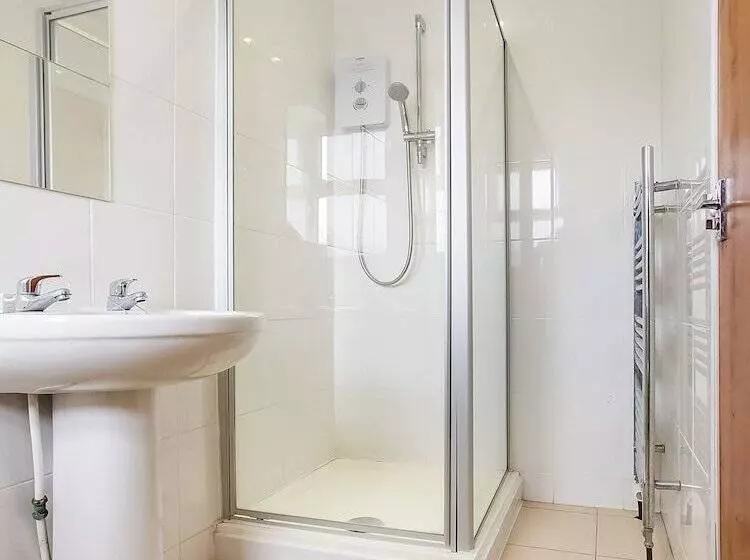 Hotelli Clifton Mount
