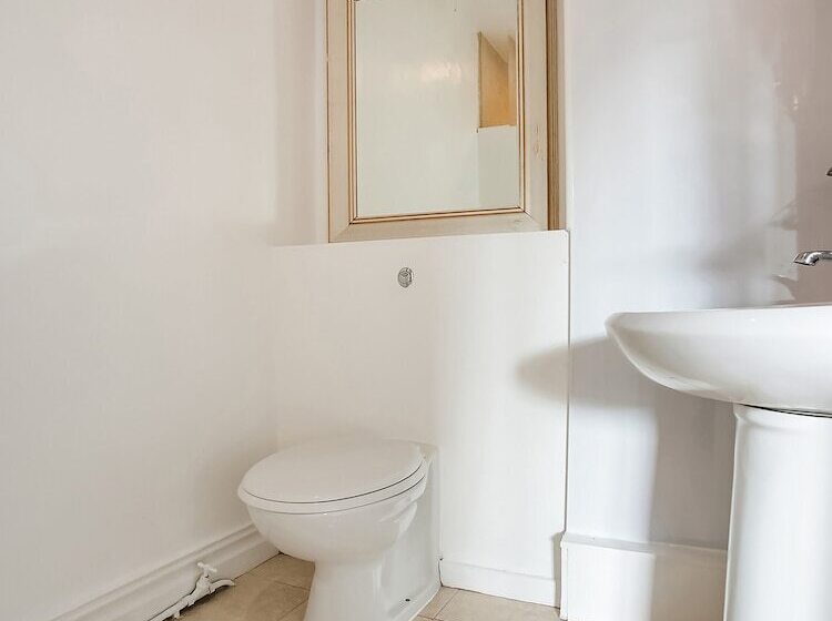 בית מלון כפרי Clifton Mount