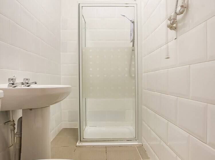 בית מלון כפרי Clifton Mount