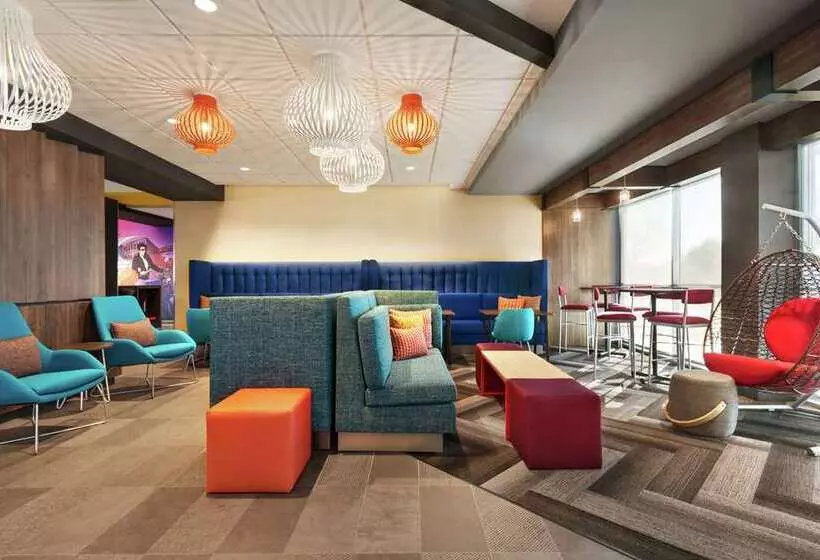 Hotelli Tru By Hilton Milwaukee Brookfield