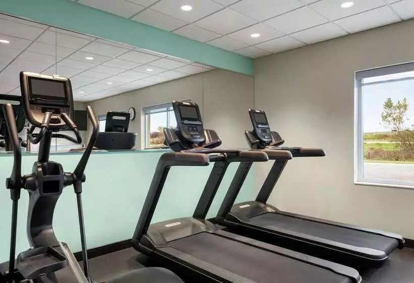 Hotelli Tru By Hilton Milwaukee Brookfield