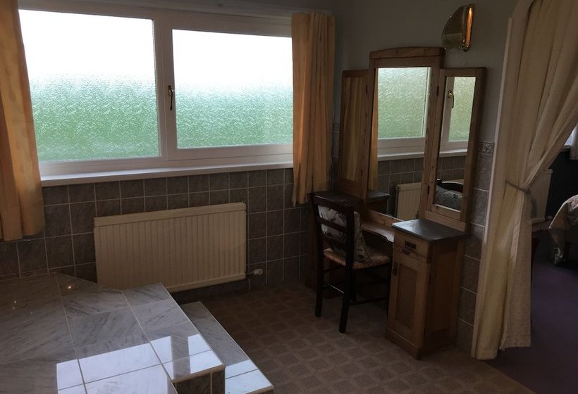 Roag House Bed & Breakfast