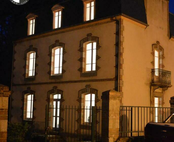 Au Bord De La Rive B&b