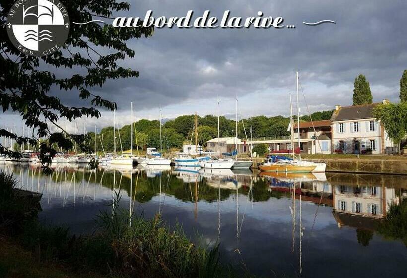 Au Bord De La Rive B&b