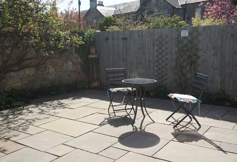 تختخواب و صبحانه Barns Serviced Accommodation