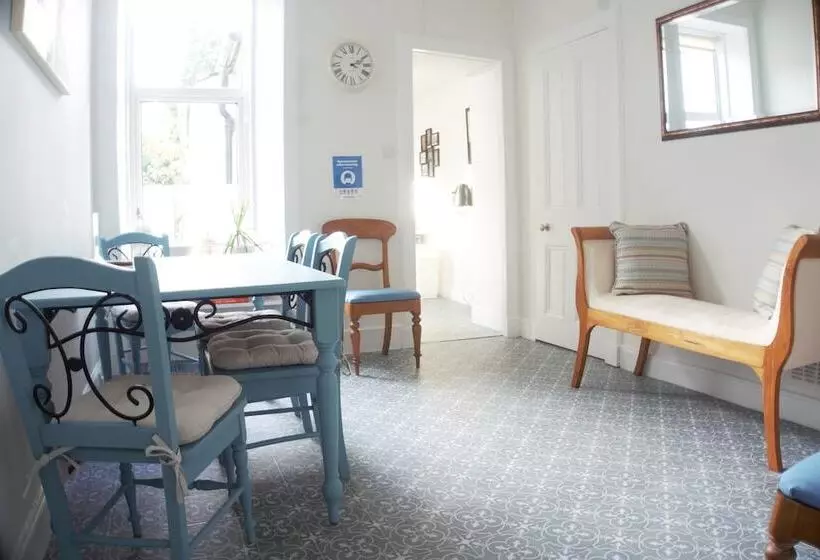 تختخواب و صبحانه Barns Serviced Accommodation