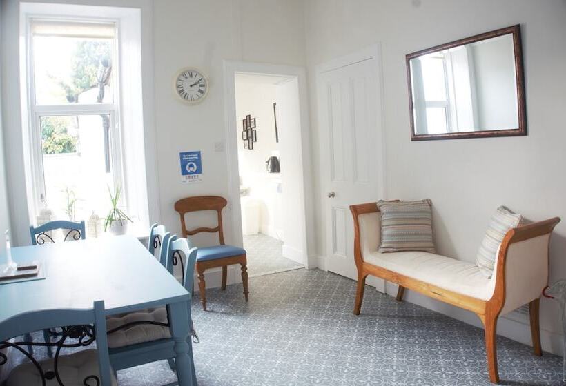 تختخواب و صبحانه Barns Serviced Accommodation