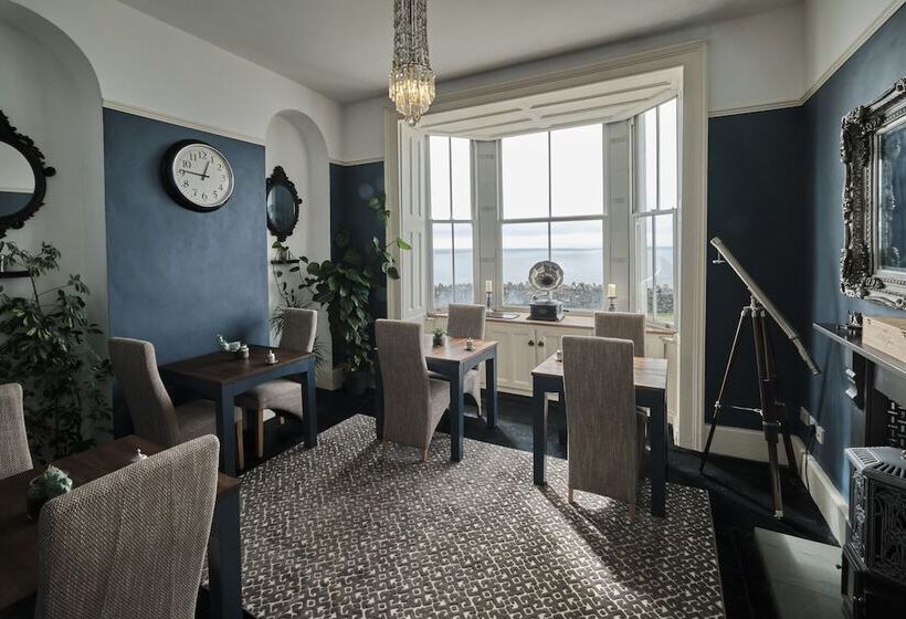 تختخواب و صبحانه Beacon Crag