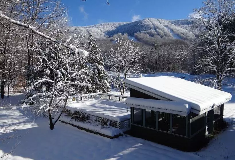 Aamiaismajoitus (B&B) Blue Gentian Lodge At Magic Mountain