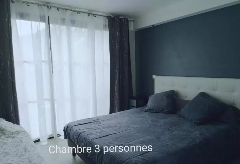 ベッドアンドブレックファースト Chambres D'hotes Grace