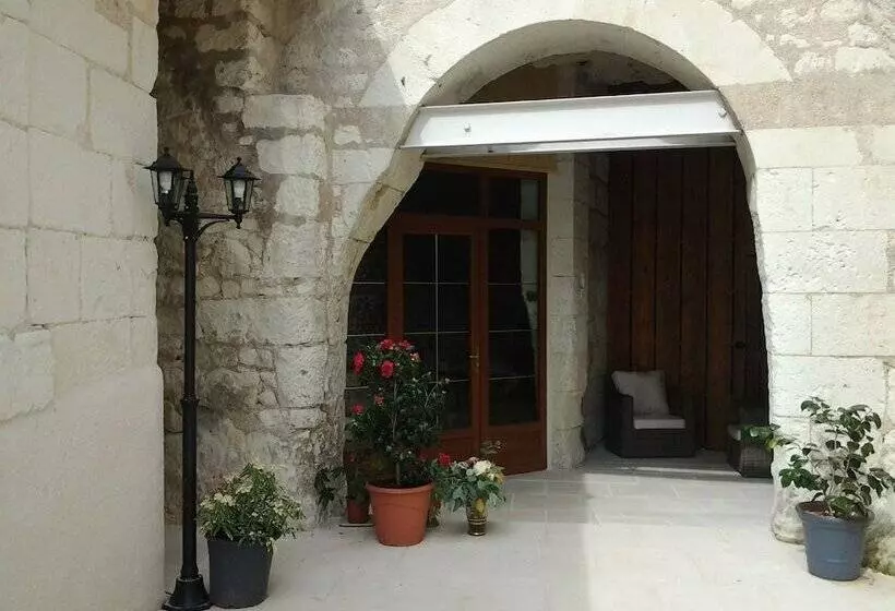 Aamiaismajoitus (B&B) Le Manoir Des Roches