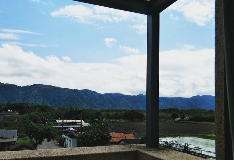 تختخواب و صبحانه Letes Stay