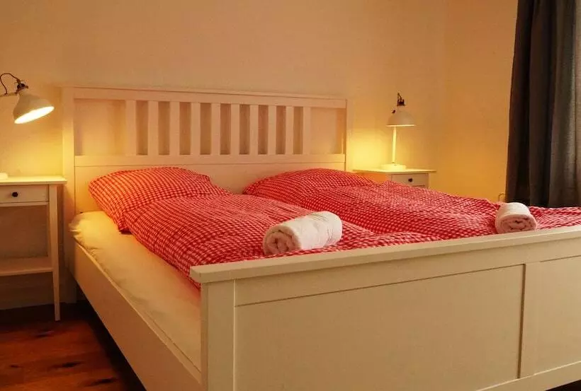 Hotelli Adventure Guesthouse