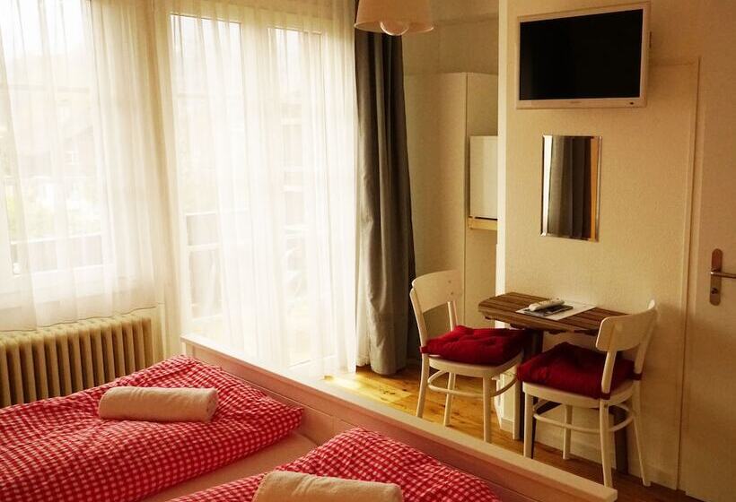 Hotel Adventure Guesthouse