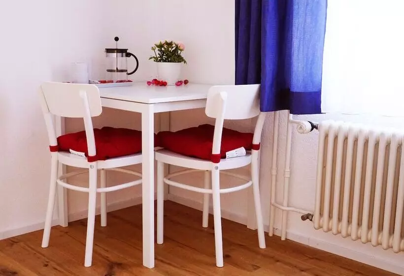 Hotelli Adventure Guesthouse