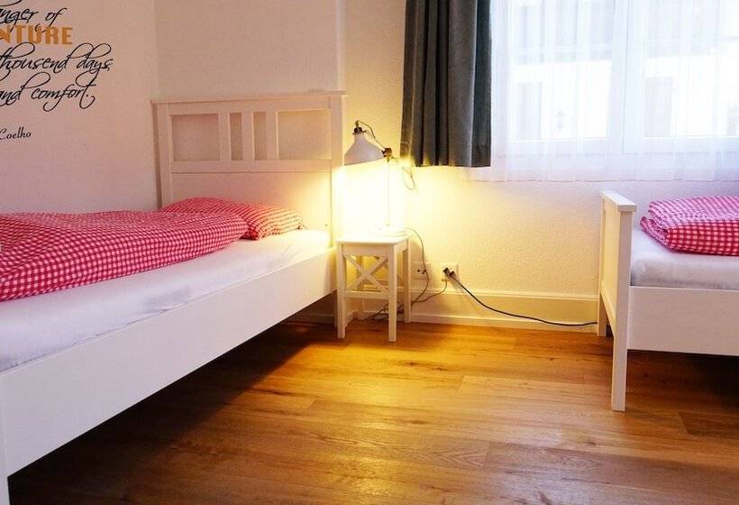 Hotel Adventure Guesthouse