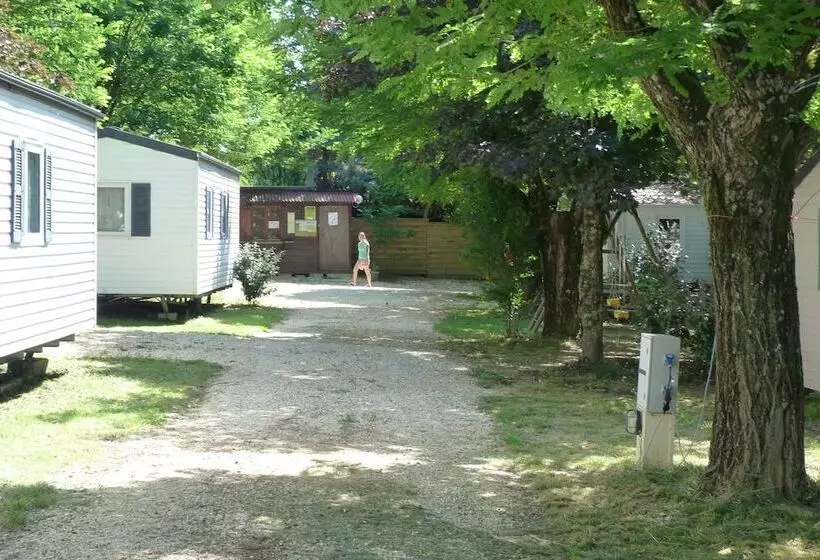 ホテル Camping L'oasis
