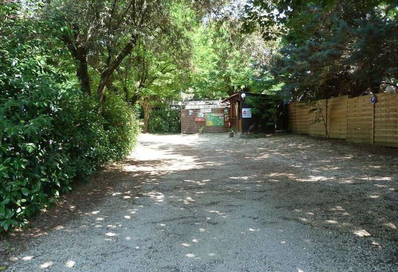 فندق Camping L'oasis