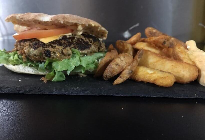 فندق Camping L'oasis