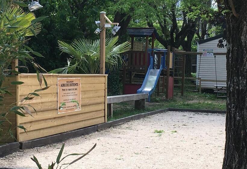 فندق Camping L'oasis