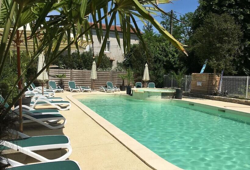 فندق Camping L'oasis