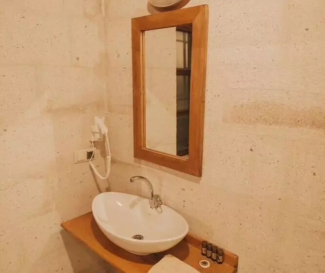 ホテル Eagle Cave Inn