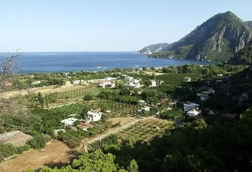 Hotelli Esralina Pansiyon