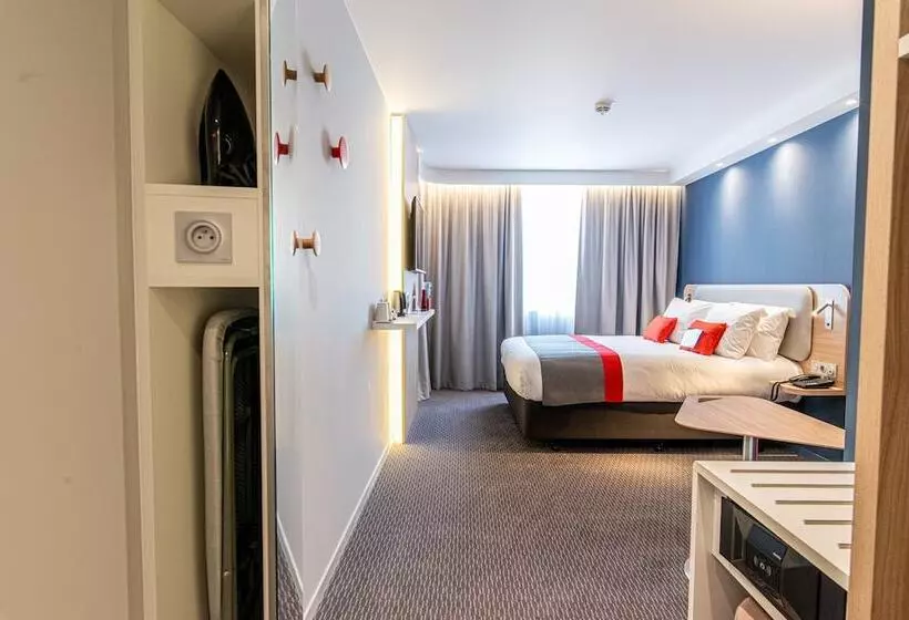 Hotelli Holiday Inn Express   Bordeaux   Lormont, An Ihg