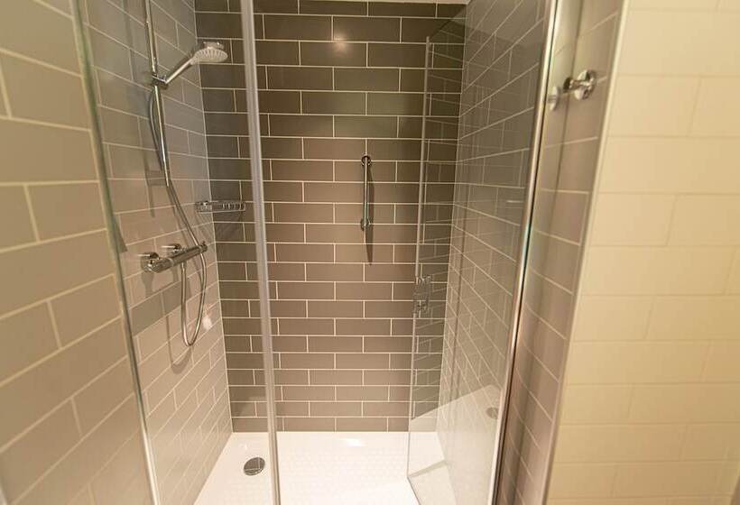 هتل Holiday Inn Express   Bordeaux   Lormont, An Ihg