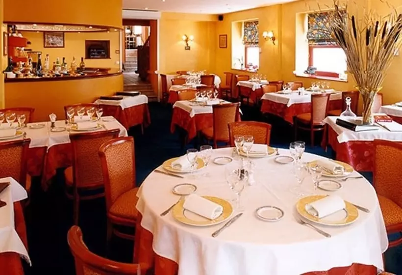 ホテル Hôtel Les Forges