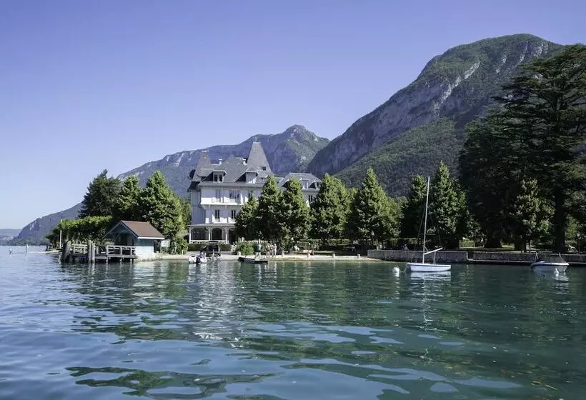 ホテル Le Pavillon Des Fleurs