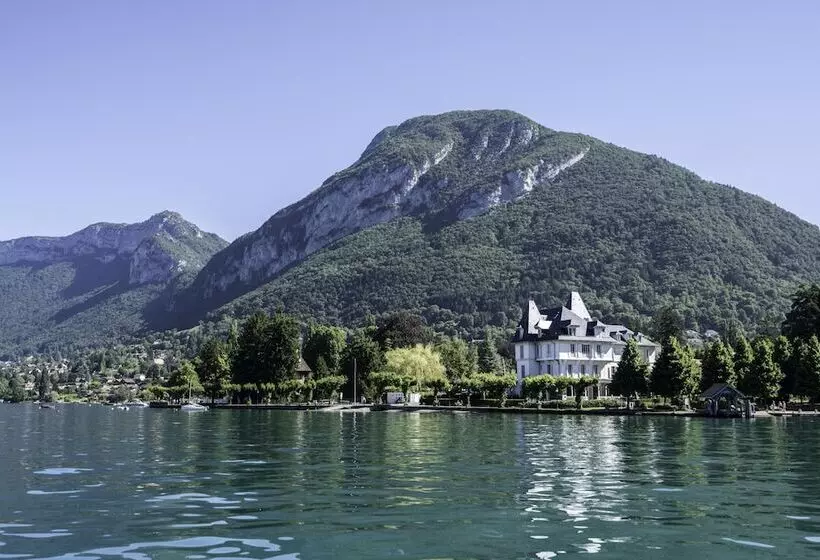 ホテル Le Pavillon Des Fleurs