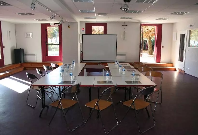 ホテル Le Pavillon Des Fleurs