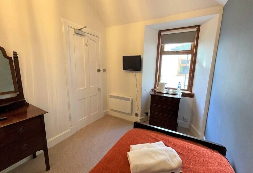 בית מלון כפרי Navidale House Bed, Breakfast & Bar