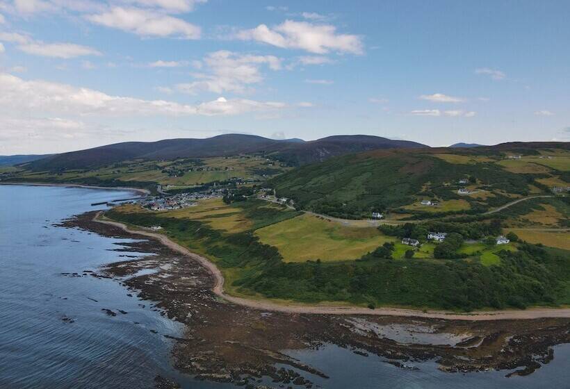 בית מלון כפרי Navidale House  Bed, Breakfast & Bar