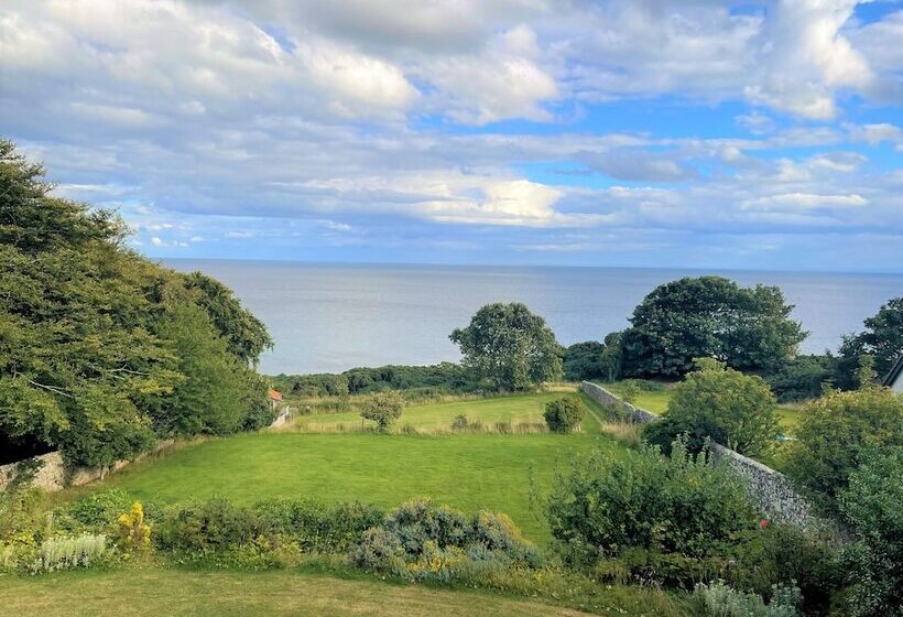 ホテル Navidale House  Bed, Breakfast & Bar