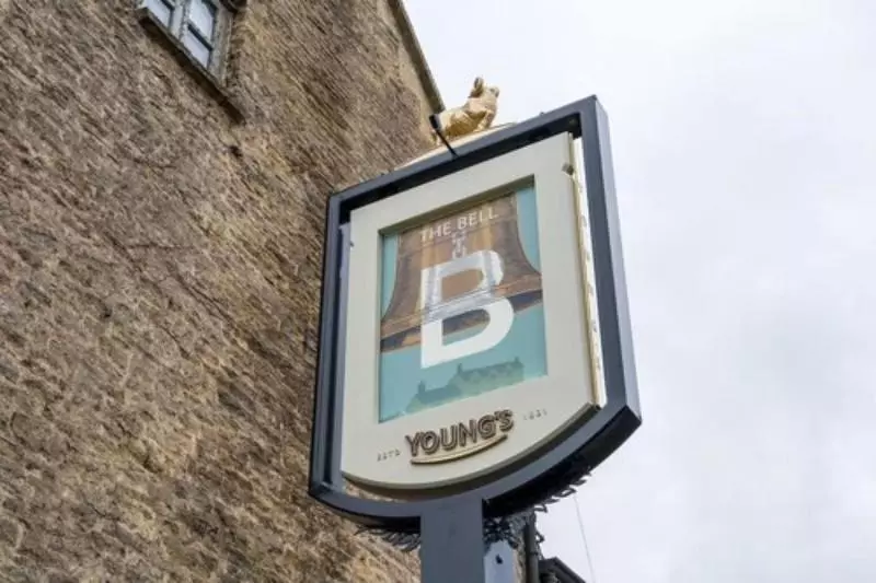 هتل The Bell At Stow