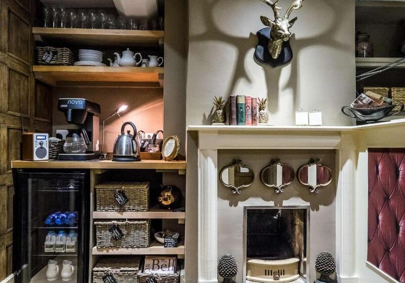 فندق The Bell At Stow