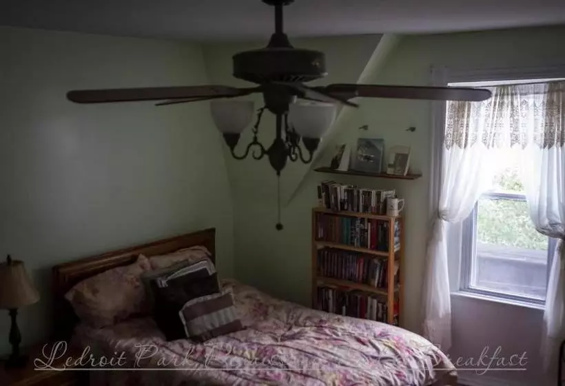 Ledroit Park Renaissance Bed And Breakfast